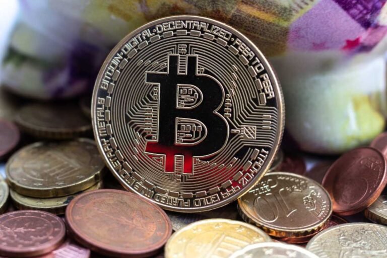 O halving do Bitcoin: como ele impacta o preço e por que é hora de comprar